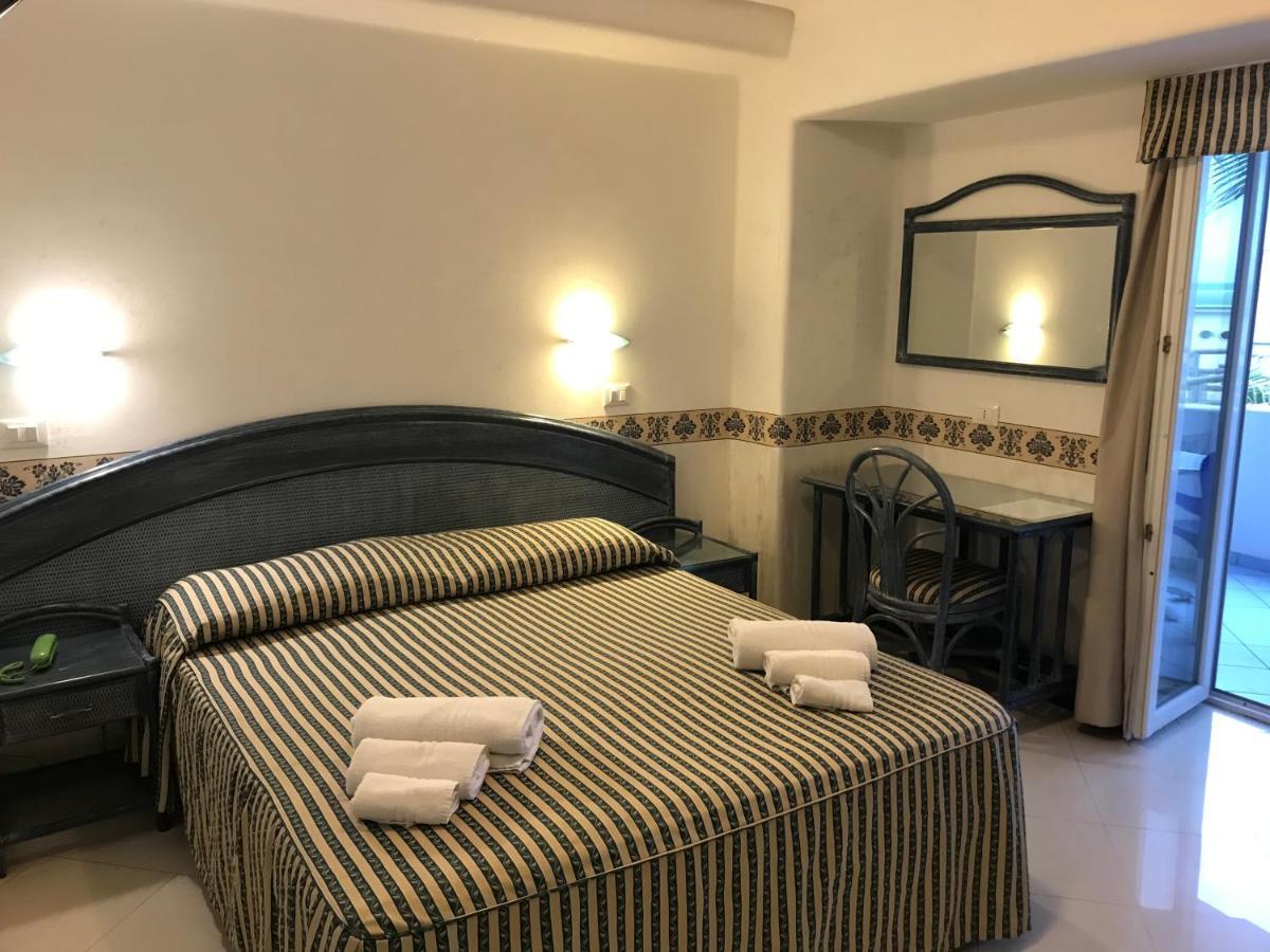 Casthotels Baia Delle Sirene Ίσκια Εξωτερικό φωτογραφία